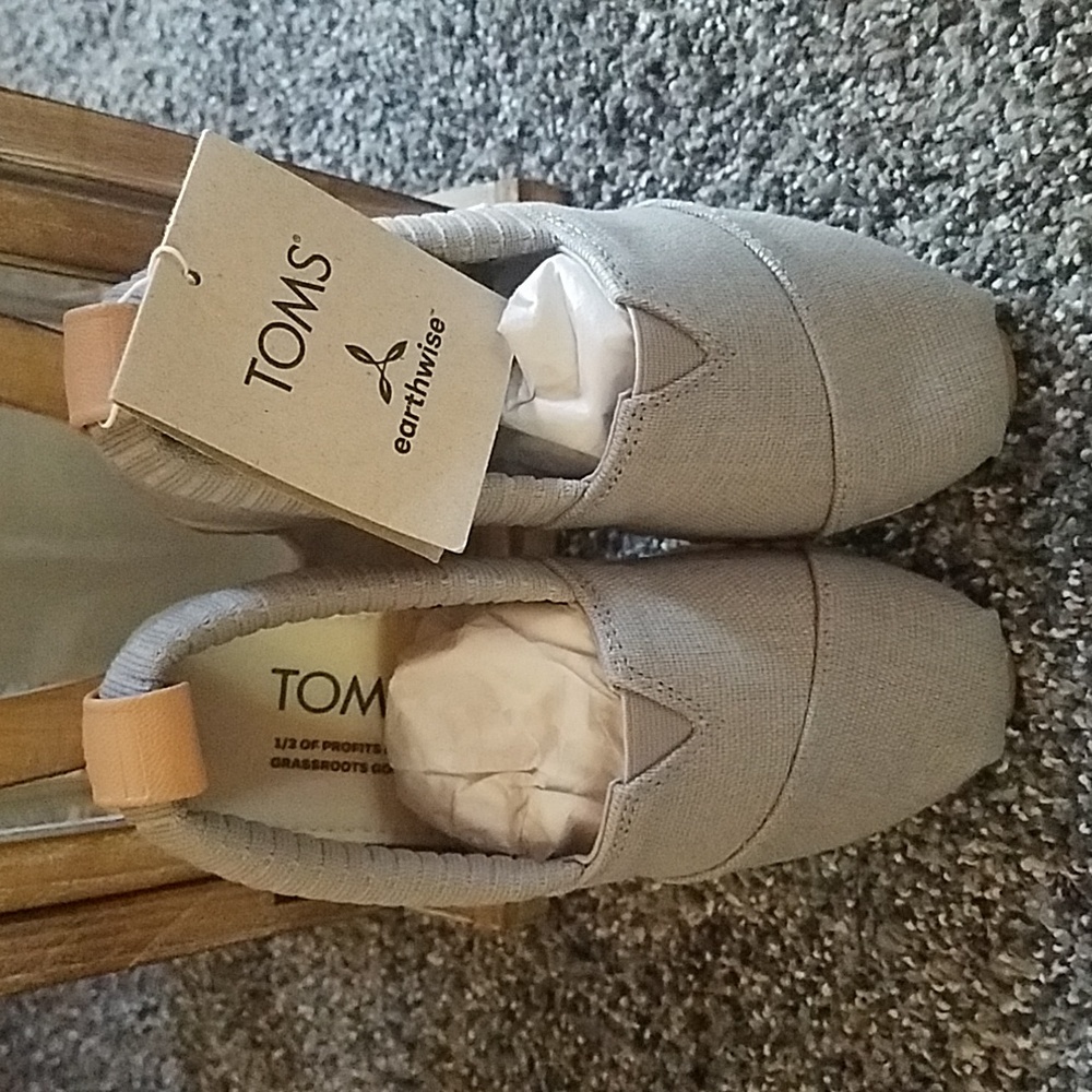 TOMS